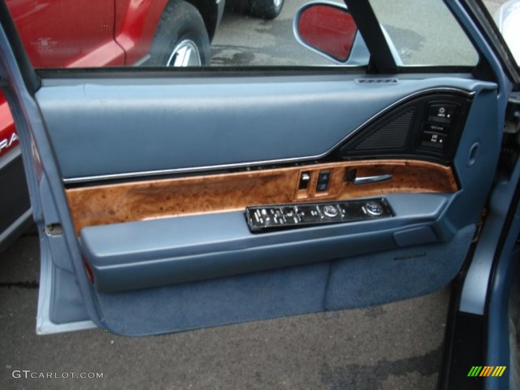 1995 Buick LeSabre Custom Blue Door Panel Photo #61577290