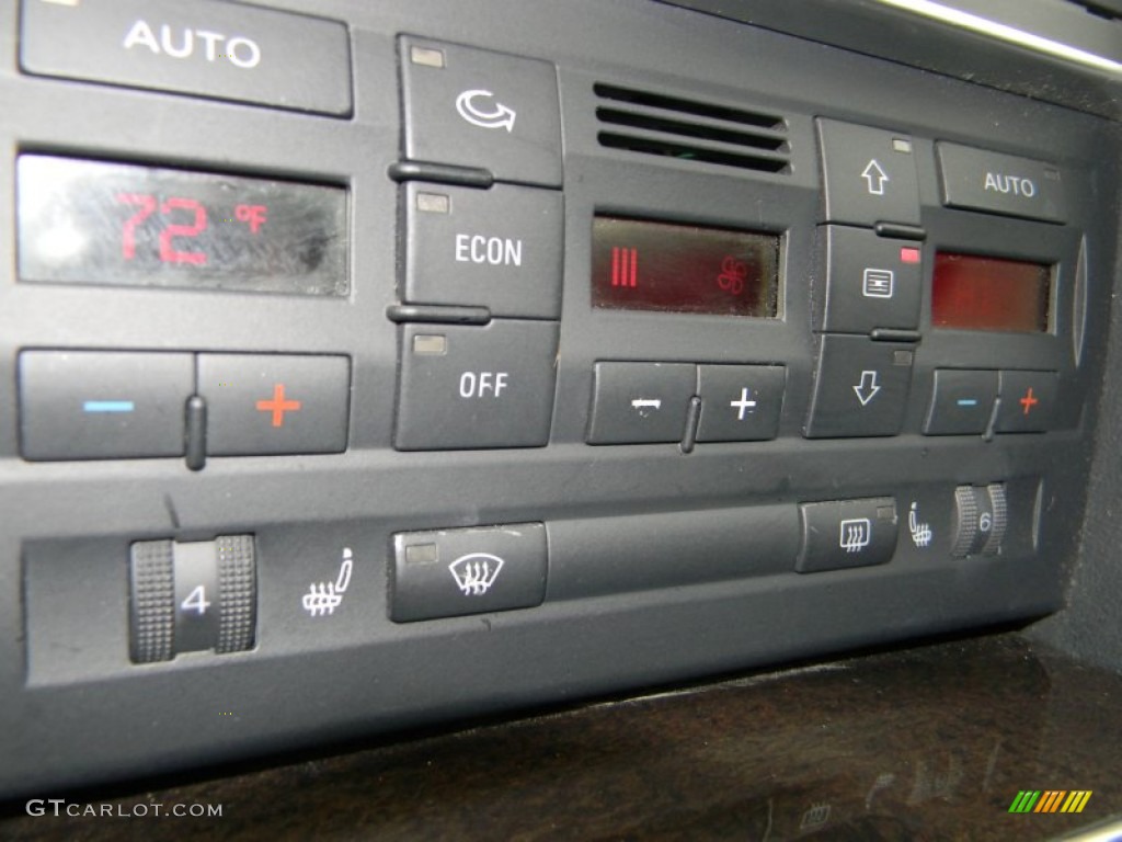 2004 Audi S4 4.2 quattro Cabriolet Controls Photos