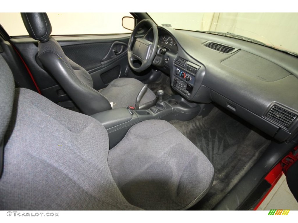 1997 Cavalier Coupe - Bright Red / Graphite photo #23
