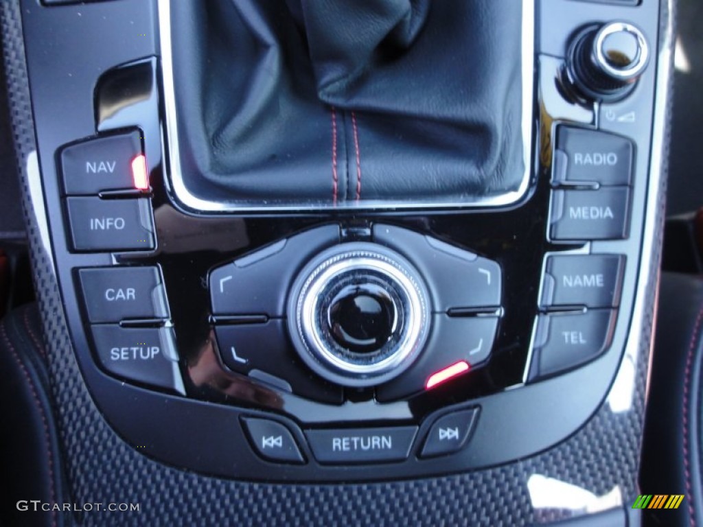 2010 Audi S4 3.0 quattro Sedan Controls Photo #61584334
