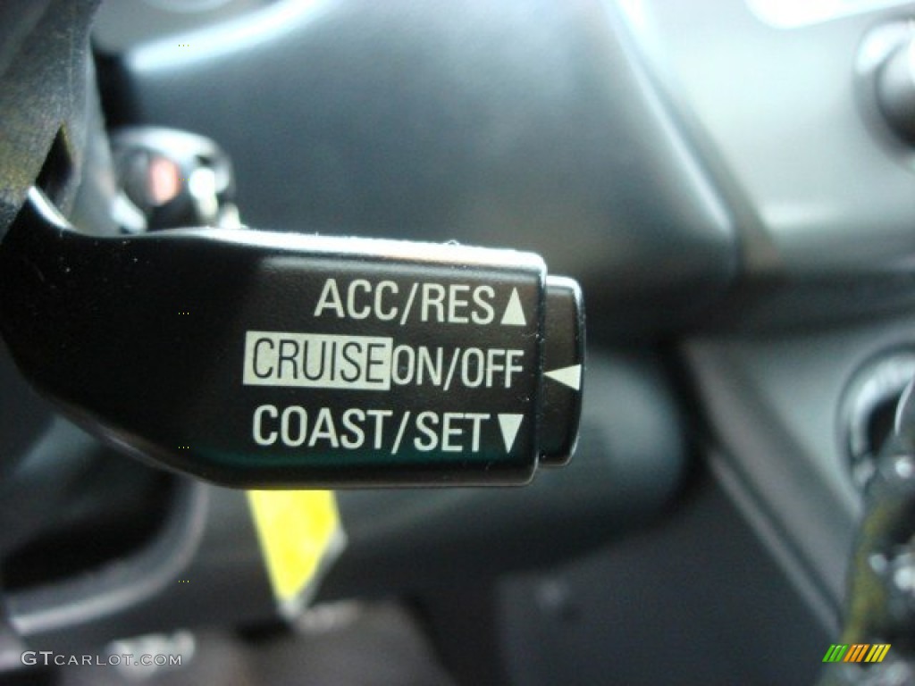 2006 Mitsubishi Eclipse GT Coupe Controls Photo #61584786
