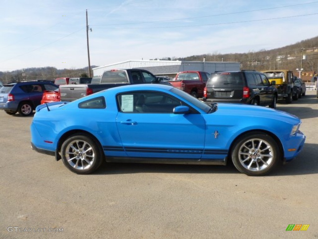 2010 Mustang V6 Premium Coupe - Grabber Blue / Charcoal Black photo #6
