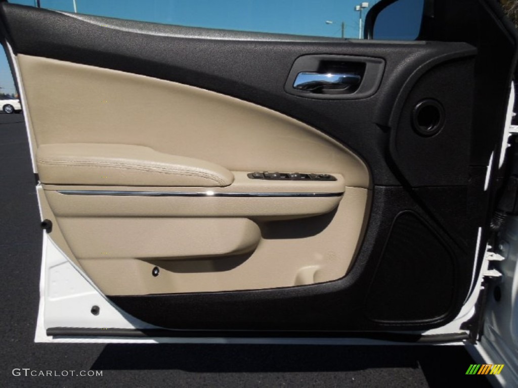 2011 Dodge Charger Rallye Plus Black/Light Frost Beige Door Panel Photo #61588116