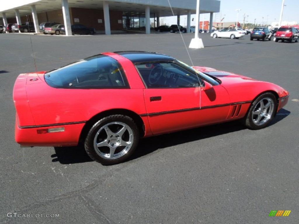 1985 Corvette Coupe - Bright Red / Graphite photo #4