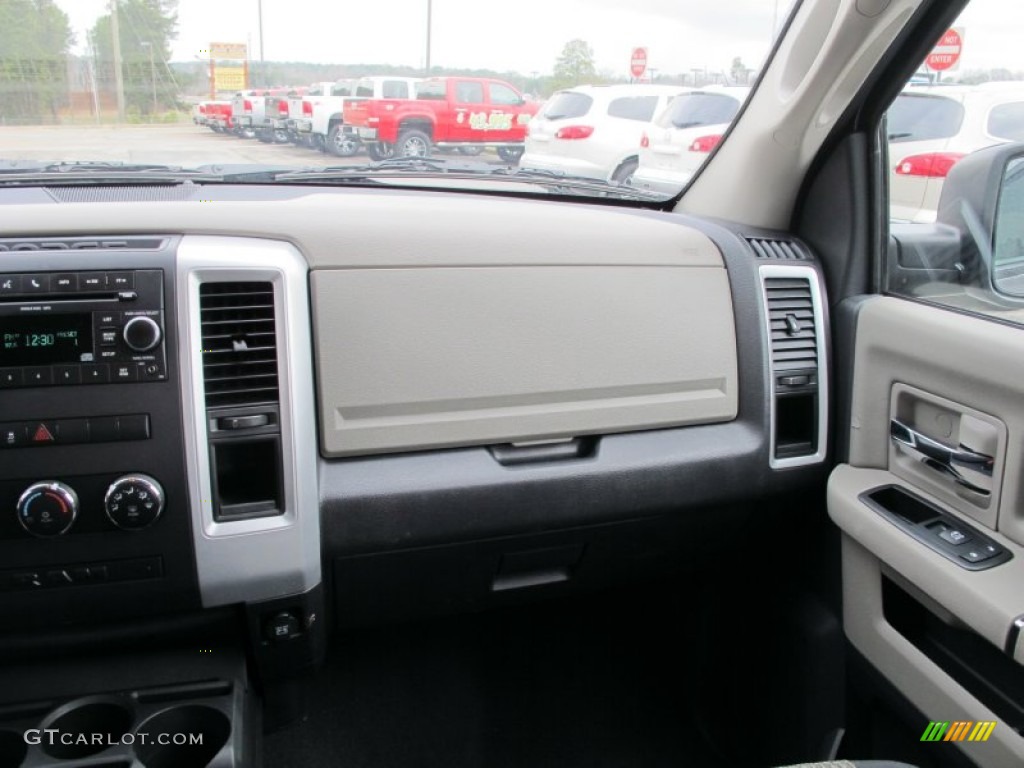 2011 Ram 1500 SLT Quad Cab - Mineral Gray Metallic / Dark Slate Gray/Medium Graystone photo #17