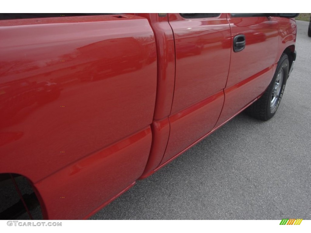 2004 Silverado 1500 LS Extended Cab - Victory Red / Dark Charcoal photo #28