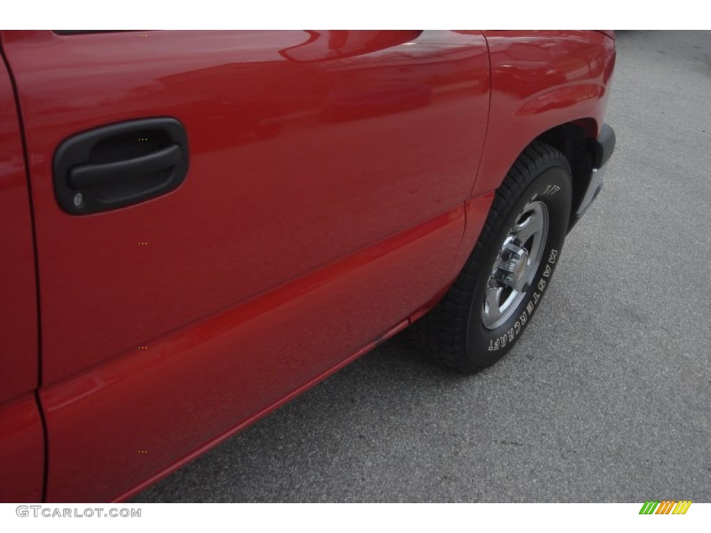 2004 Silverado 1500 LS Extended Cab - Victory Red / Dark Charcoal photo #30