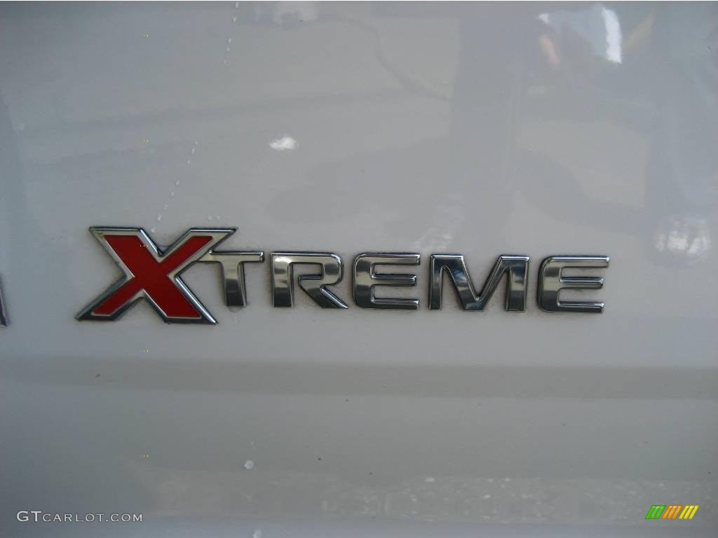 2006 Colorado Xtreme Crew Cab - Summit White / Very Dark Pewter photo #12