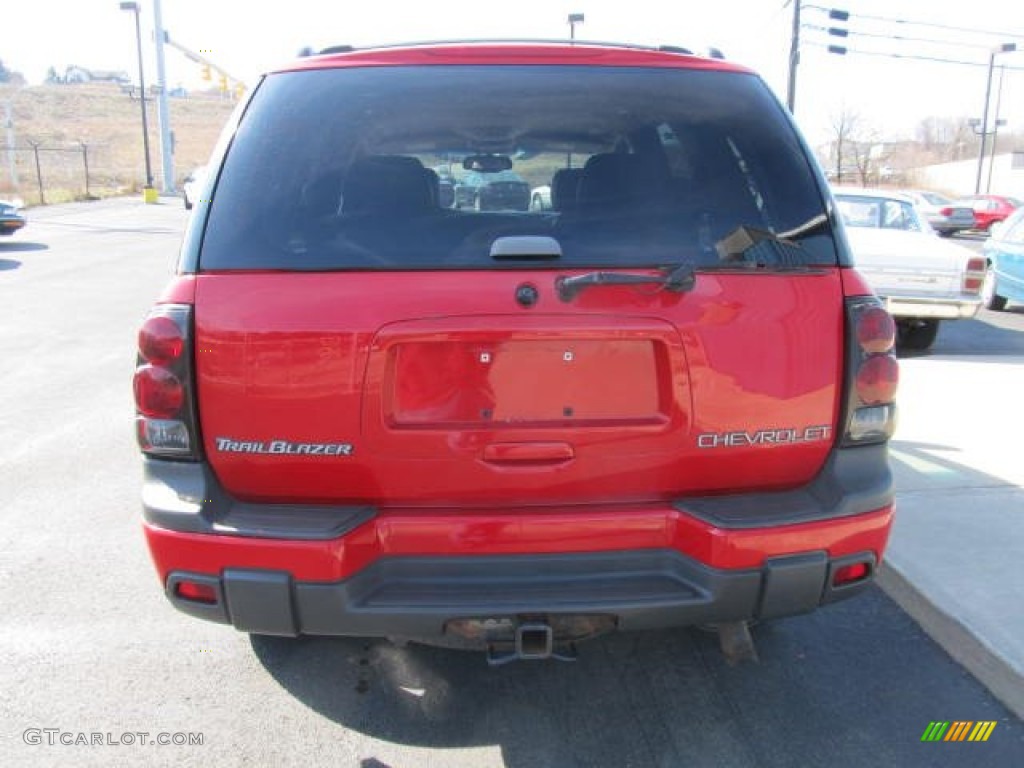 2002 TrailBlazer LTZ 4x4 - Victory Red / Dark Pewter photo #3