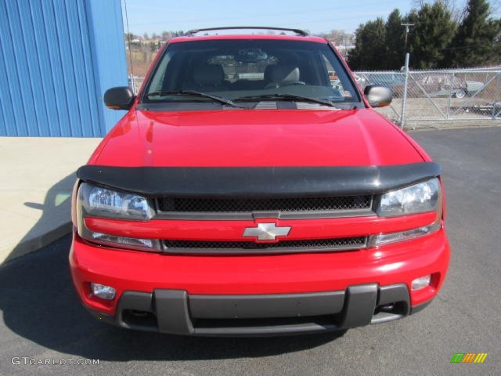 2002 TrailBlazer LTZ 4x4 - Victory Red / Dark Pewter photo #6