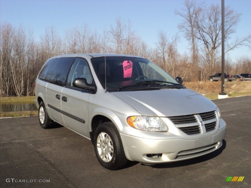 Bright Silver Metallic 2005 Dodge Grand Caravan SE Exterior Photo #61592441