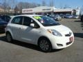 Polar White - Yaris 5 Door Liftback Photo No. 1