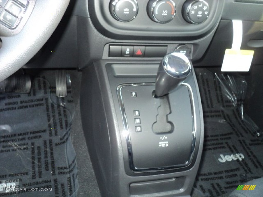 2012 Jeep Patriot Sport CVT II Automatic Transmission Photo #61593771