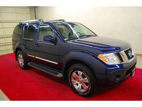2011 Nissan Pathfinder Silver Data, Info and Specs