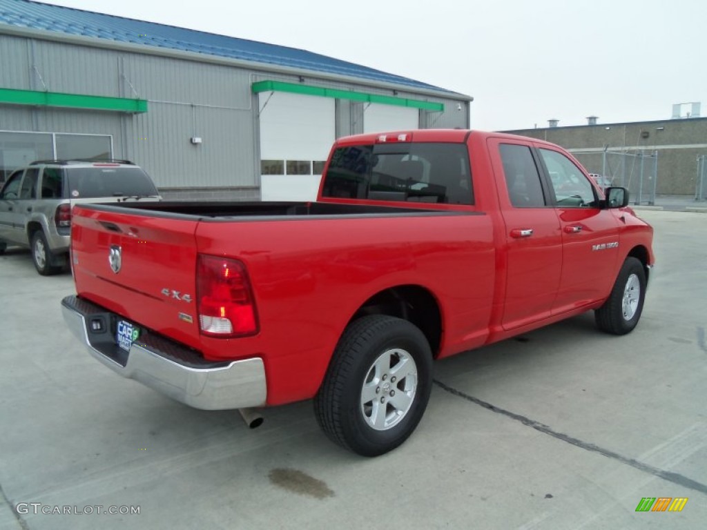 2011 Ram 1500 SLT Quad Cab 4x4 - Flame Red / Dark Slate Gray/Medium Graystone photo #25