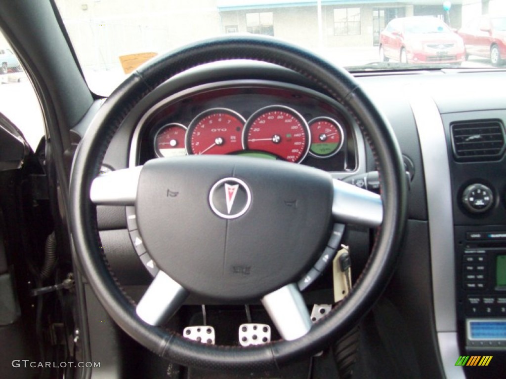 2006 Pontiac GTO Coupe Black Steering Wheel Photo #61600110