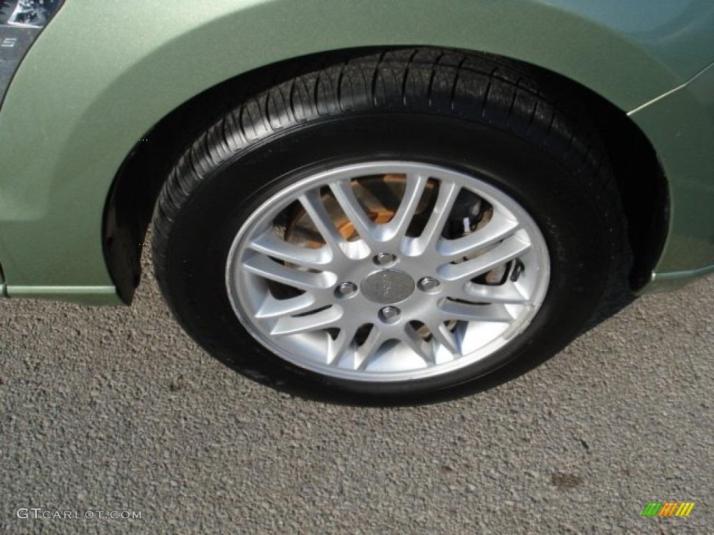 2008 Focus SE Sedan - Kiwi Green / Medium Stone photo #10