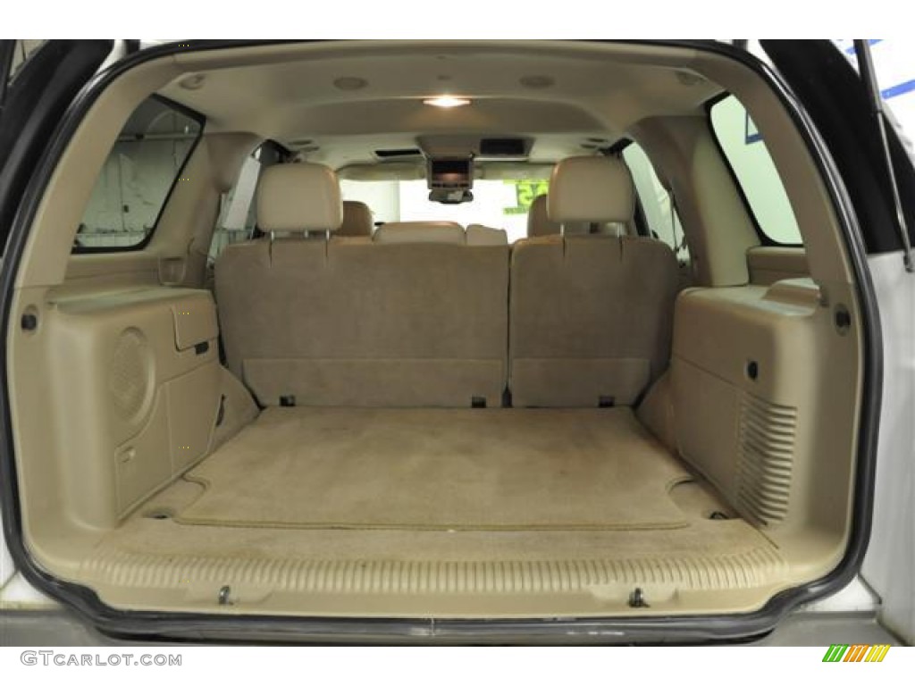 2005 Tahoe Z71 4x4 - Summit White / Tan/Neutral photo #6