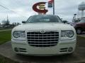 Cool Vanilla - 300 C HEMI Photo No. 8