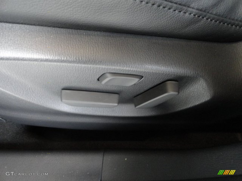 2013 Mazda CX-5 Grand Touring AWD Controls Photo #61606698