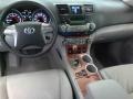 2009 Black Toyota Highlander Limited 4WD  photo #5