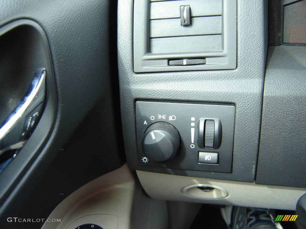 2007 300 C SRT Design - Brilliant Black / Dark Slate Gray/Light Graystone photo #19