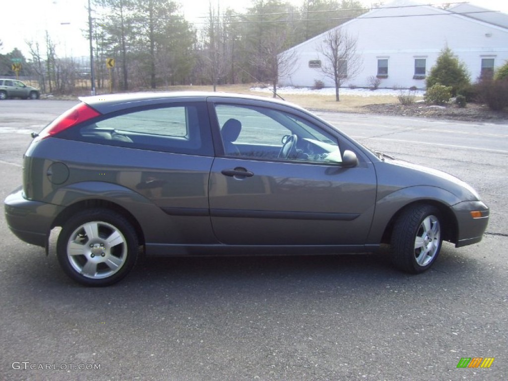 2003 Focus ZX3 Coupe - Liquid Grey Metallic / Medium Graphite photo #4