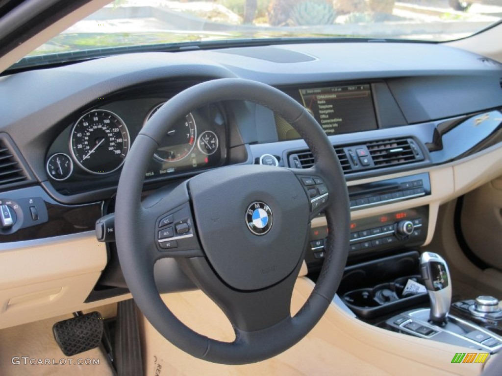 2012 BMW 5 Series 535i Sedan Venetian Beige Steering Wheel Photo #61609161