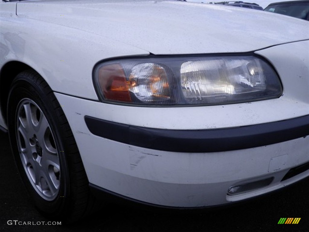 2001 V70 T5 - White / Taupe photo #3