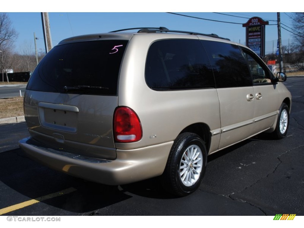 2000 Town & Country LX - Champagne Pearl / Camel photo #6