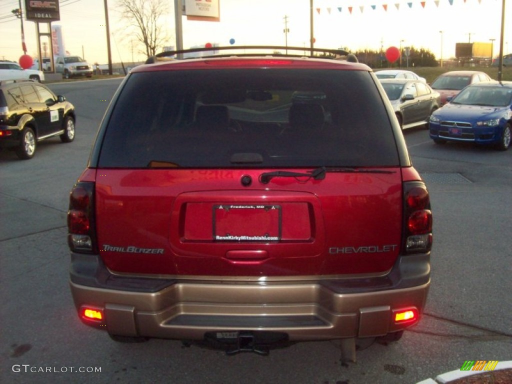 2002 TrailBlazer LTZ 4x4 - Victory Red / Medium Oak photo #4