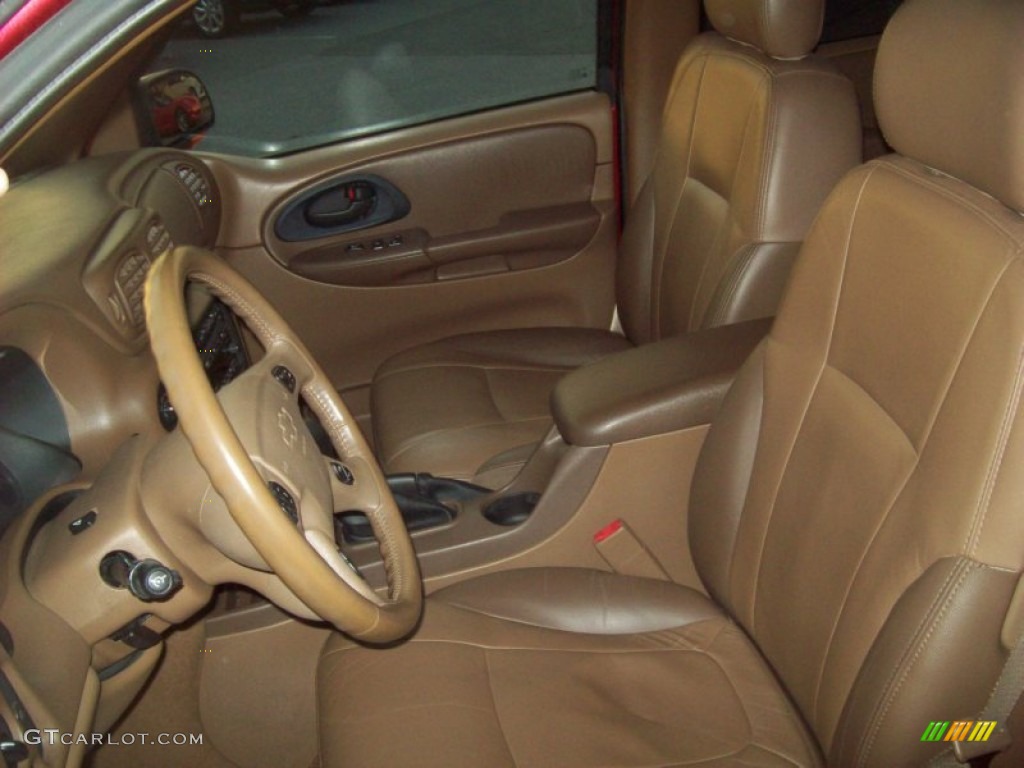 2002 TrailBlazer LTZ 4x4 - Victory Red / Medium Oak photo #24