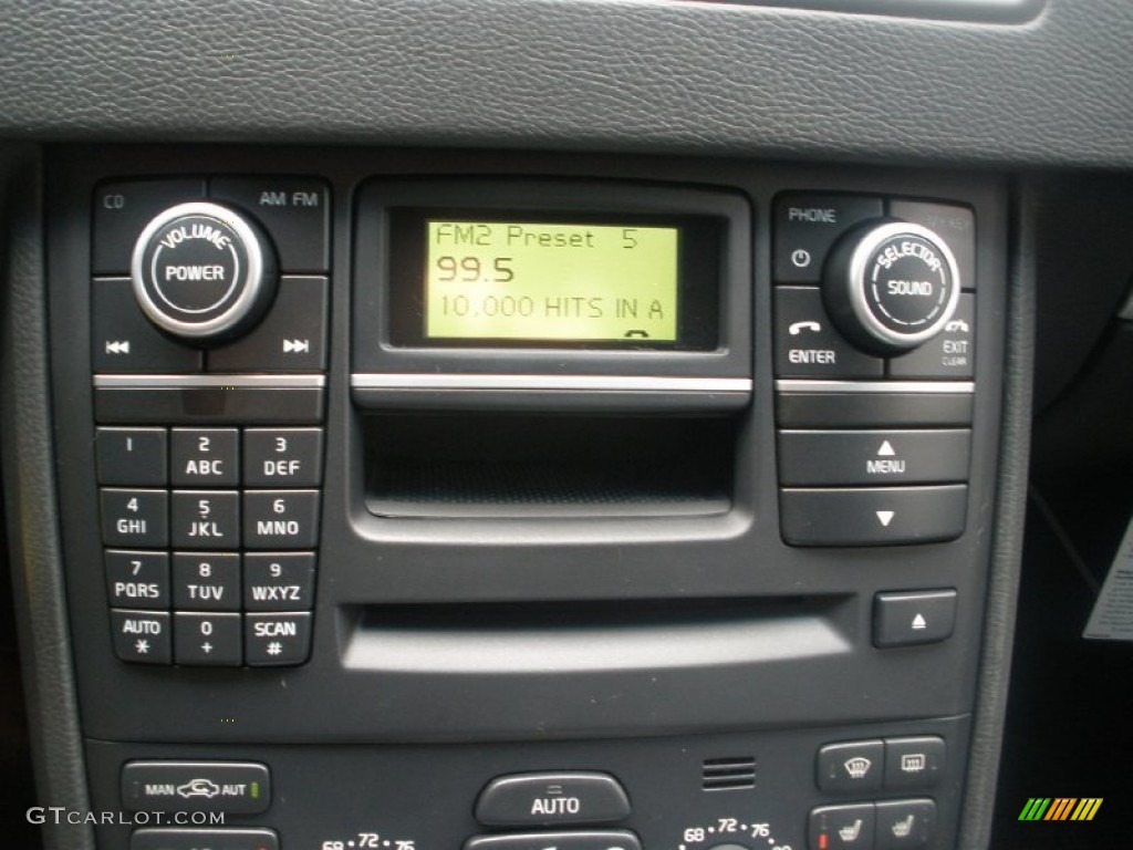 2011 Volvo XC90 3.2 R-Design AWD Controls Photo #61612278