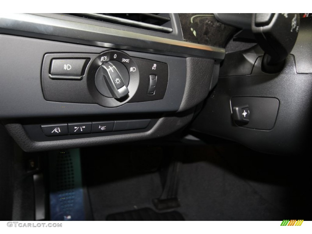 2012 BMW 6 Series 650i Coupe Controls Photo #61615617