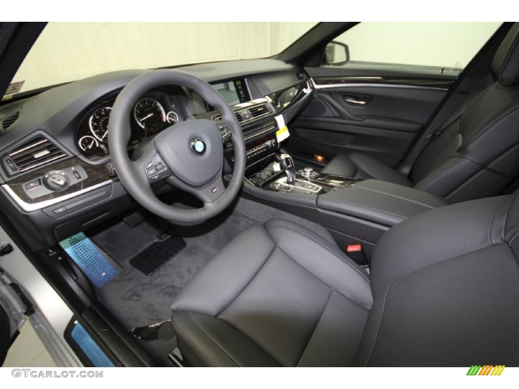 2012 BMW 5 Series 550i Sedan Front Seat Photo #61615716