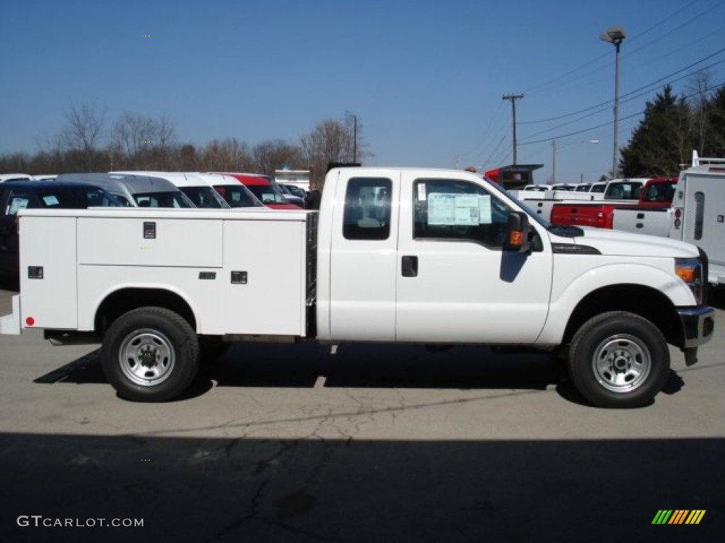 Oxford White 2012 Ford F350 Super Duty XL SuperCab 4x4 Commercial Exterior Photo #61617457
