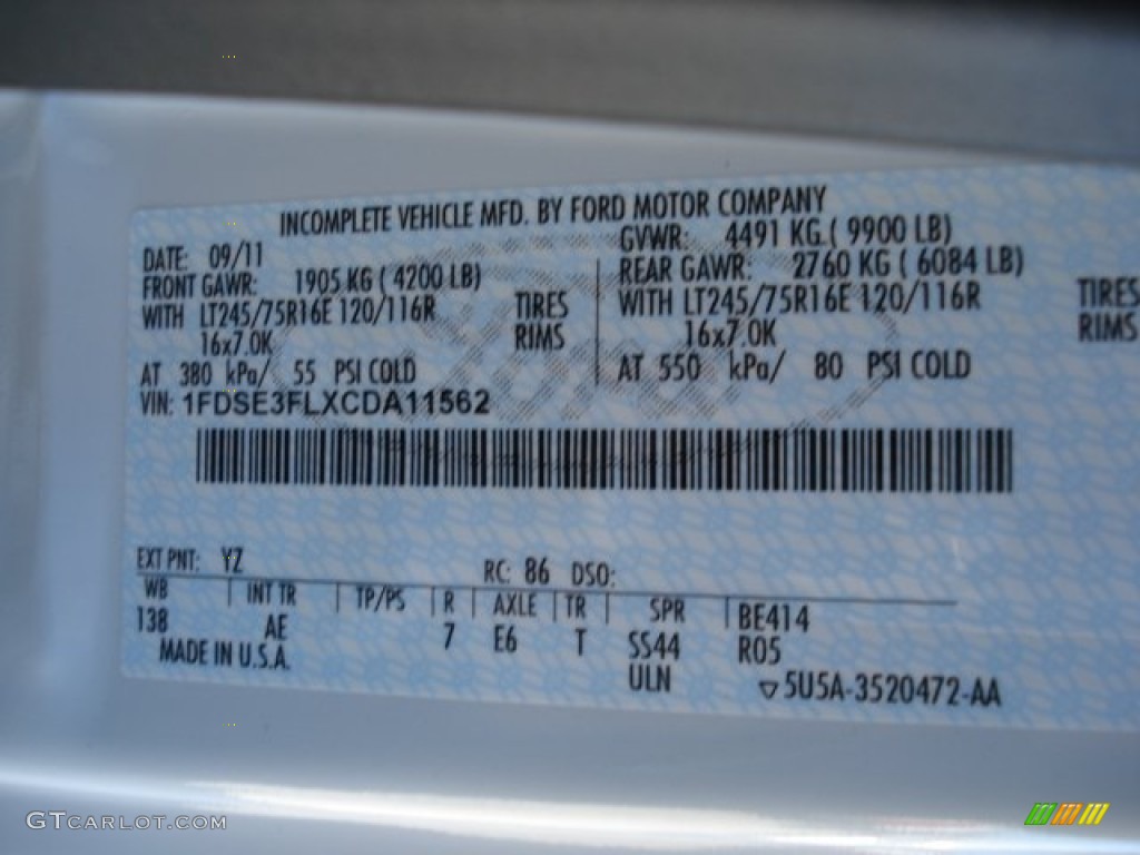2012 E Series Cutaway Color Code YZ for Oxford White Photo #61618515