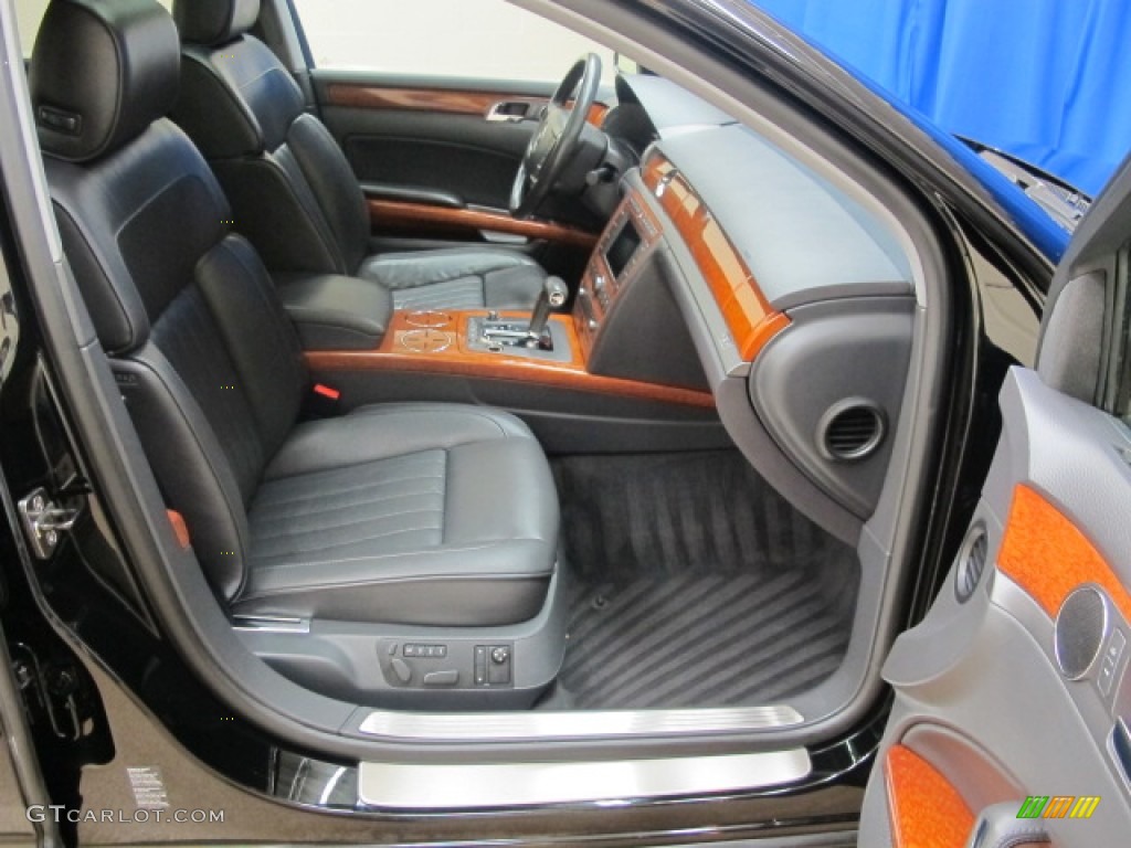 2006 Volkswagen Phaeton V8 4Motion Sedan Front Seat Photos