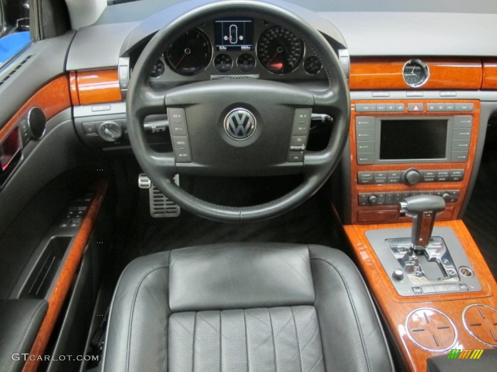 2006 Volkswagen Phaeton V8 4Motion Sedan Anthracite Dashboard Photo #61622961