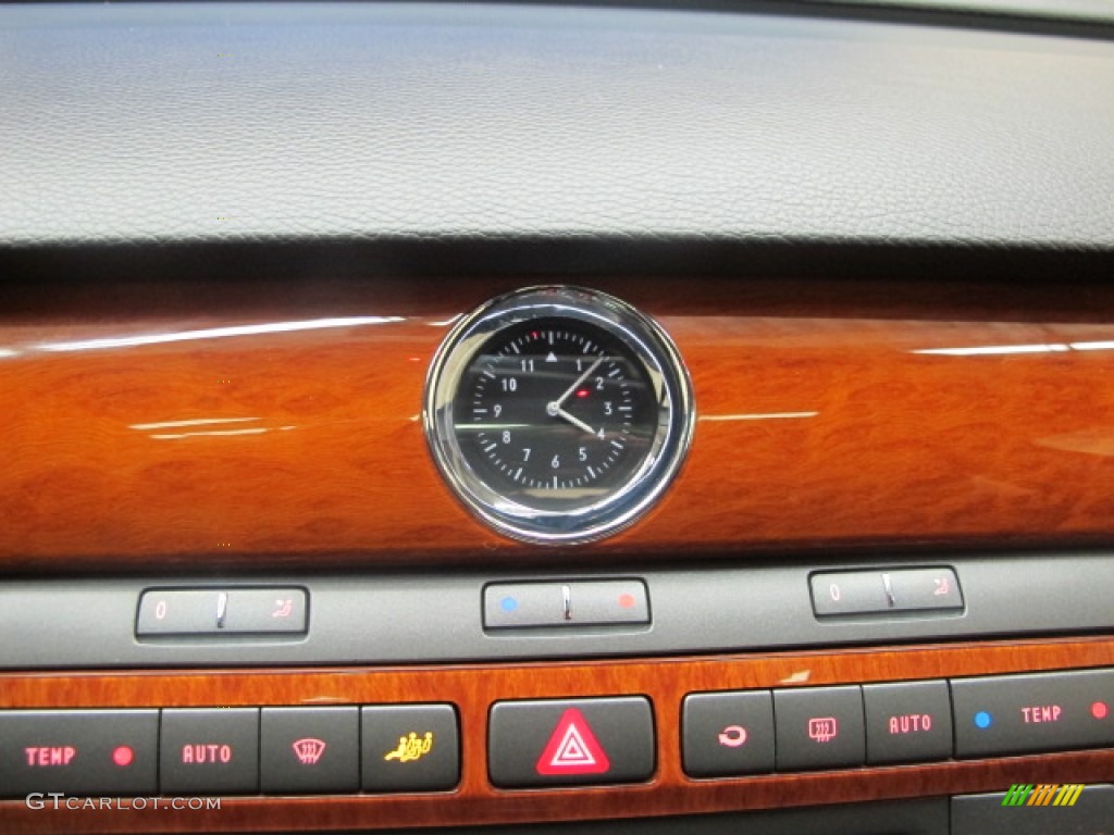 2006 Volkswagen Phaeton V8 4Motion Sedan Controls Photo #61623027