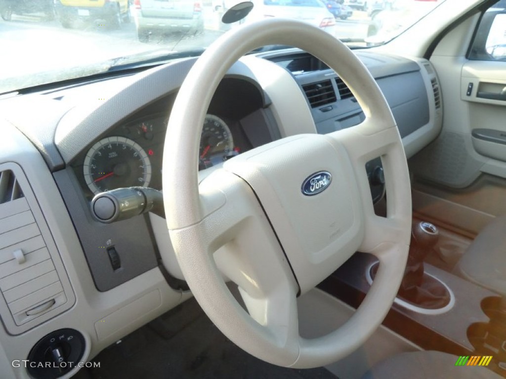 2008 Ford Escape XLS Steering Wheel Photos