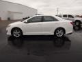 Super White - Camry SE Photo No. 4
