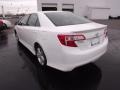 Super White - Camry SE Photo No. 5