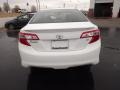 Super White - Camry SE Photo No. 6