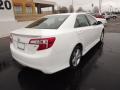 Super White - Camry SE Photo No. 7