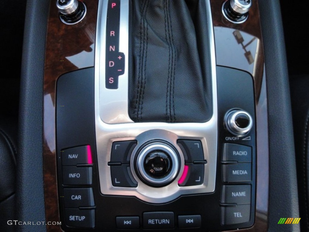 2011 Audi Q7 3.0 TDI quattro Controls Photo #61625820