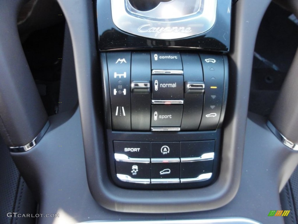 2012 Porsche Cayenne S Controls Photo #61626229