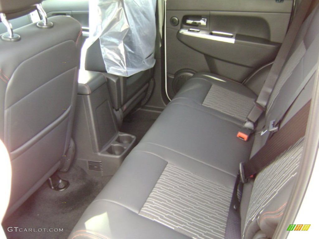 2012 Liberty Arctic Edition 4x4 - Bright White / Dark Slate Gray/Polar White with Orange Accents photo #3