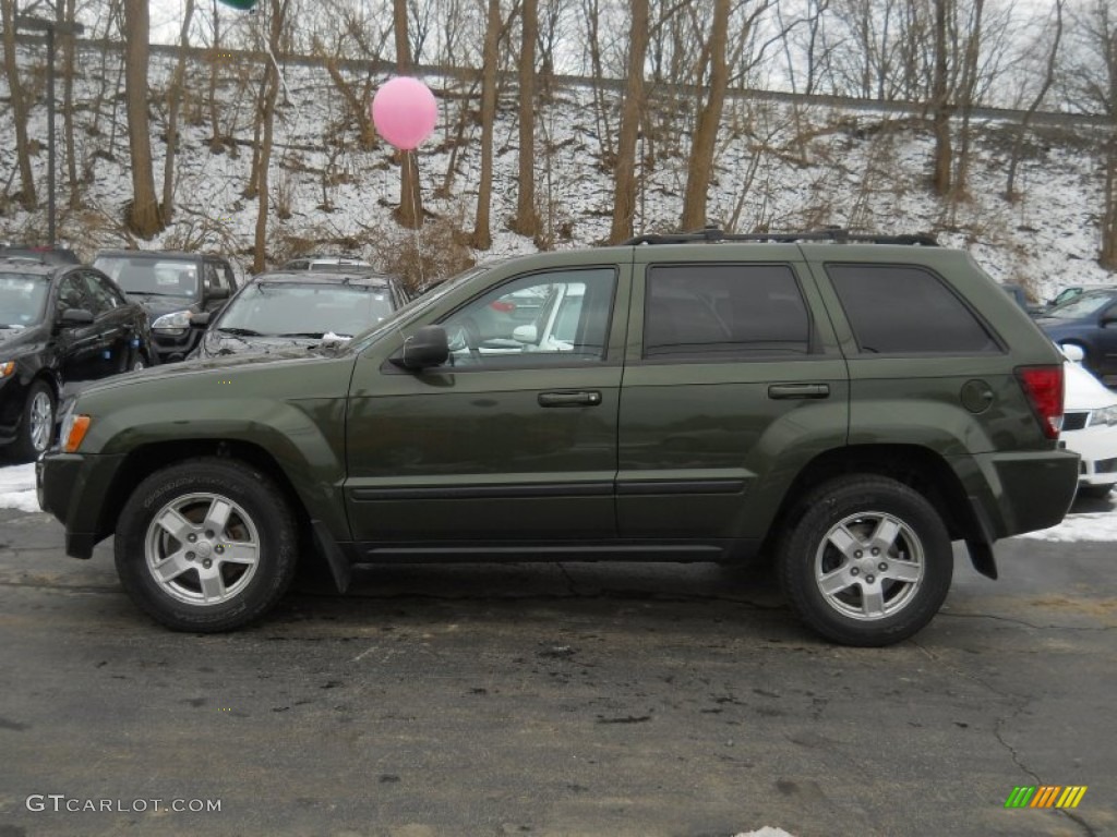 Jeep Green Metallic 2007 Jeep Grand Cherokee Laredo 4x4 Exterior Photo #61628696