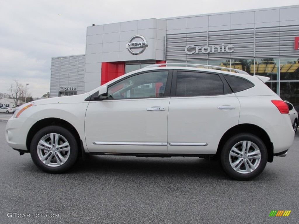 2012 Rogue SV - Pearl White / Black photo #2